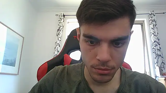 Snapshot of Omarnede chatting on November 12, 2025, 4:38 am Omarnede online show from November 12, 2025, 4:38 am