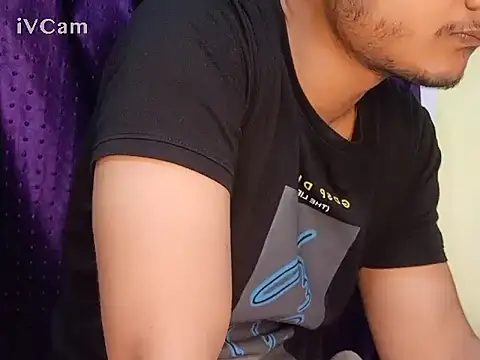 Snapshot of felix_dion chatting on January 21, 2025, 3:54 pm felix dion online show from January 21, 2025, 3:54 pm