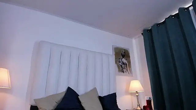 Violet queen20 online show from November 30, 2025, 5:03 pm