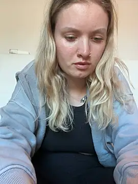 mariemelissah online show from March 19, 2025, 6:01 pm