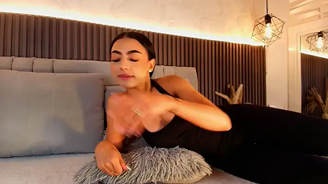 SHANONCLARK online show from January 5, 2026, 7:17 pm