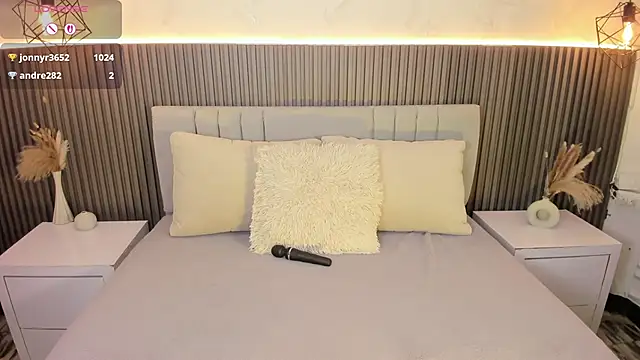 SHANONCLARK online show from September 10, 2025, 11:26 pm