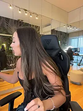 MileySin1111 online show from January 13, 2026, 1:37 pm