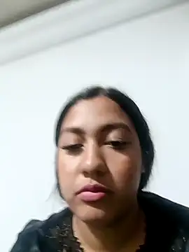 brittany069 online show from December 21, 2025, 9:37 pm