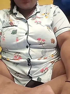 Snapshot of flamingoss chatting on November 4, 2025, 7:39 pm flamingoss online show from November 4, 2025, 7:39 pm