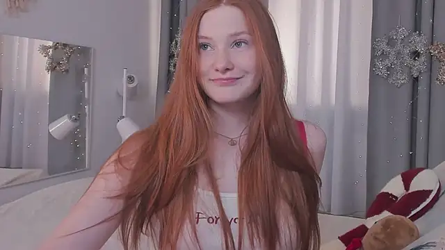 Snapshot of FiaMoor chatting on December 19, 2025, 9:50 pm FiaMoor online show from December 19, 2025, 9:50 pm