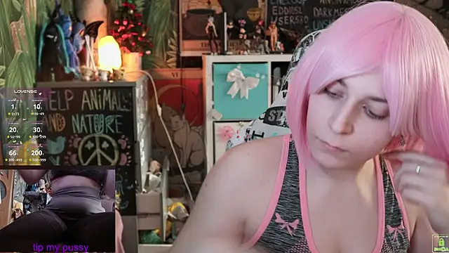 ShiroiFubuki online show from March 17, 2025, 12:57 pm