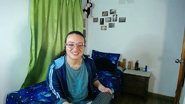 Snapshot of monkeywillwhite chatting on October 23, 2025, 2:10 am monkeywillwhite online show from October 23, 2025, 2:10 am