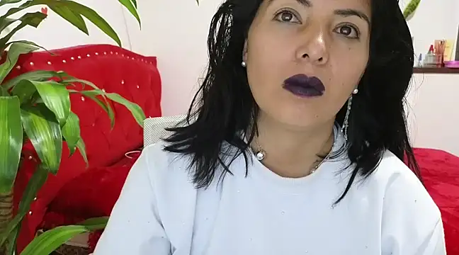 Mariana collins99 online show from March 12, 2025, 3:07 pm