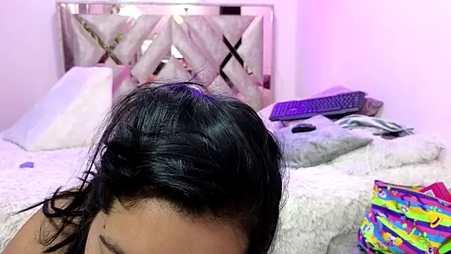 Mariana collins99 online show from September 23, 2025, 8:32 am