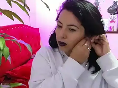 Mariana collins99 online show from March 12, 2025, 12:04 pm