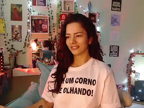 Snapshot of BeellyDance chatting on October 7, 2025, 11:22 am BeellyDance online show from October 7, 2025, 11:22 am