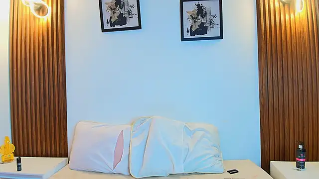 Snapshot of SofiaSweet_ chatting on October 10, 2025, 10:21 pm SofiaSweet online show from October 10, 2025, 10:21 pm