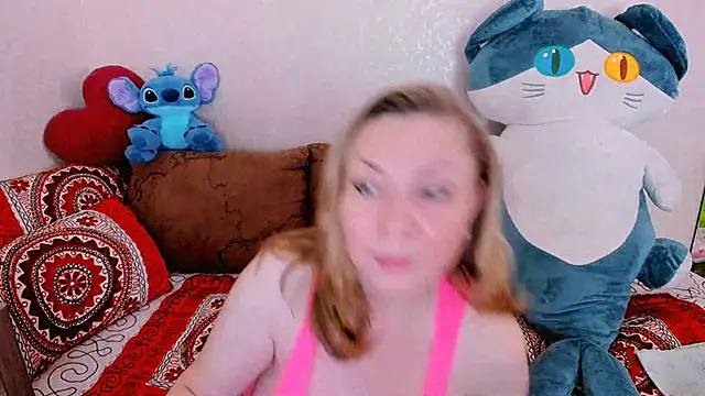 KerryBlareX online show from September 18, 2025, 1:47 pm