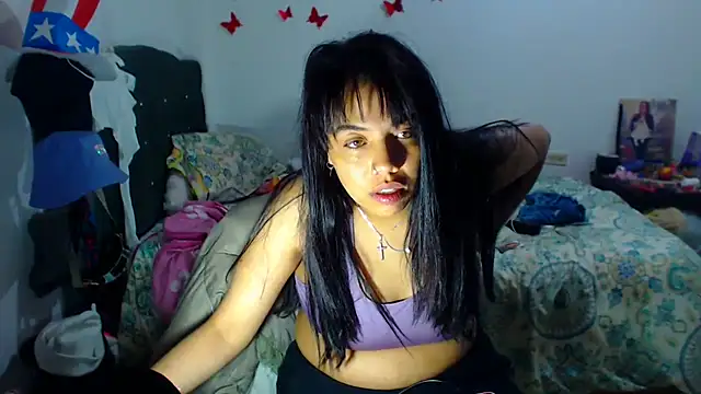 AmaraRoberts420 online show from October 3, 2025, 12:03 am