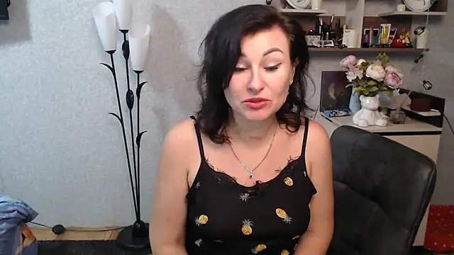 BeatriksS online show from November 19, 2025, 8:31 pm