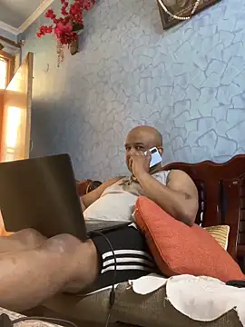 Dick 6inches online show from April 10, 2026, 11:39 am