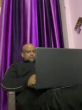 Snapshot of Dick_6inches chatting on February 6, 2026, 3:41 pm Dick 6inches online show from February 6, 2026, 3:41 pm