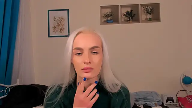 OliviaKisss online show from April 24, 2026, 7:27 pm