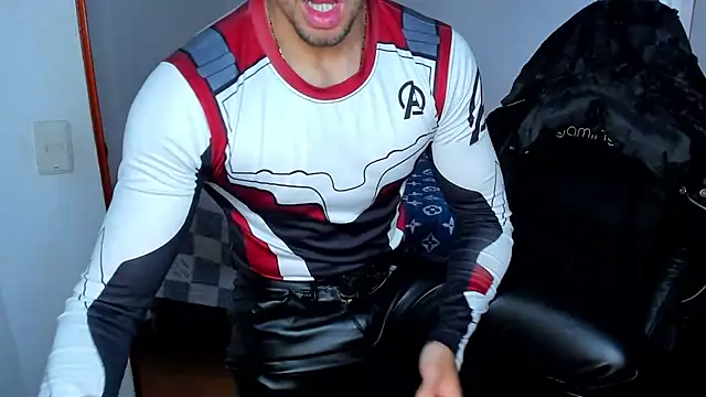 Tommy Bred online show from October 31, 2025, 5:09 pm