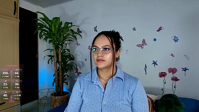 VICTORIABLACK xh online show from April 25, 2026, 9:01 am