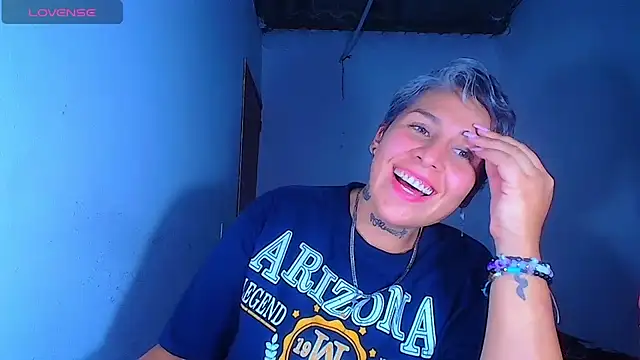 Snapshot of Yessi_rousse chatting on July 10, 2026, 2:44 am Yessi rousse online show from July 10, 2026, 2:44 am