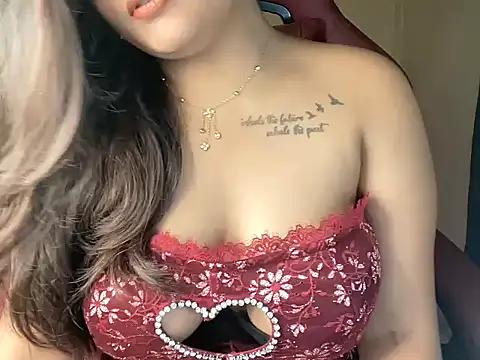 Snapshot of shanayaaa_1 chatting on February 21, 2025, 6:26 pm shanayaaa 1 online show from February 21, 2025, 6:26 pm