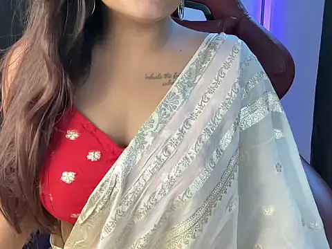 Snapshot of shanayaaa_1 chatting on September 21, 2025, 6:46 pm shanayaaa 1 online show from September 21, 2025, 6:46 pm