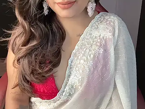 Snapshot of shanayaaa_1 chatting on March 13, 2025, 6:56 pm shanayaaa 1 online show from March 13, 2025, 6:56 pm