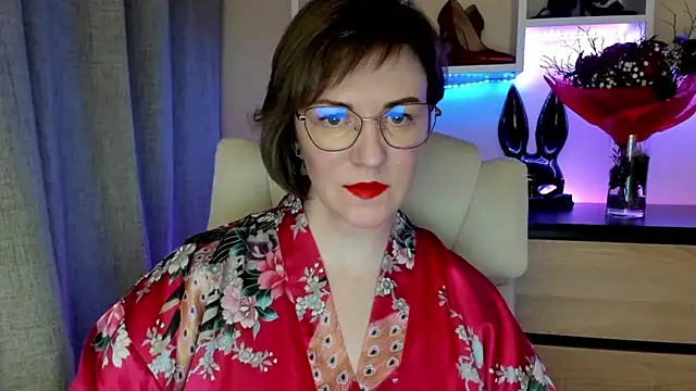 feliziaDesire online show from February 15, 2026, 1:43 pm