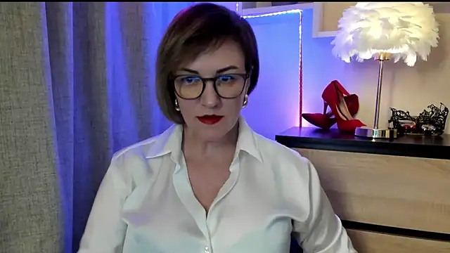 feliziaDesire online show from September 29, 2025, 1:06 pm