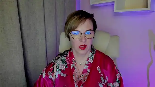 Snapshot of feliziaDesire chatting on July 7, 2026, 12:52 pm feliziaDesire online show from July 7, 2026, 12:52 pm