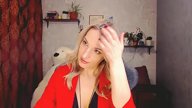 Snapshot of MillaXQueen chatting on March 15, 2025, 5:15 pm MillaXQueen online show from March 15, 2025, 5:15 pm