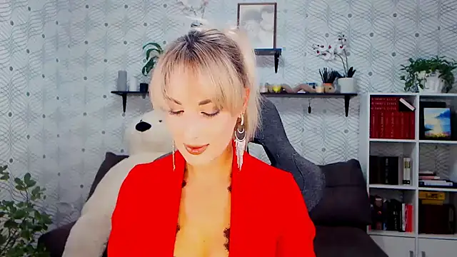 Snapshot of MillaXQueen chatting on September 26, 2025, 11:17 am MillaXQueen online show from September 26, 2025, 11:17 am