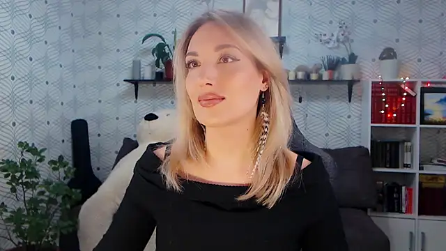 MillaXQueen online show from April 19, 2026, 1:34 pm