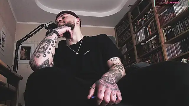 Snapshot of FindomJason chatting on February 26, 2026, 10:37 am FindomJason online show from February 26, 2026, 10:37 am