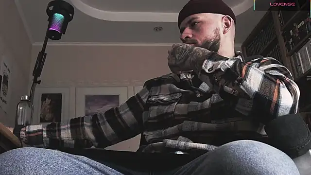 Snapshot of FindomJason chatting on February 15, 2026, 12:59 pm FindomJason online show from February 15, 2026, 12:59 pm