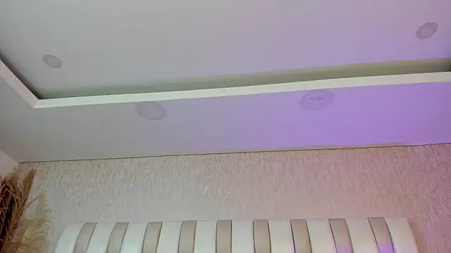 Rebeca jones online show from February 12, 2026, 12:16 pm