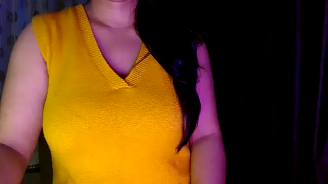 janifer001 online show from January 6, 2026, 12:03 am