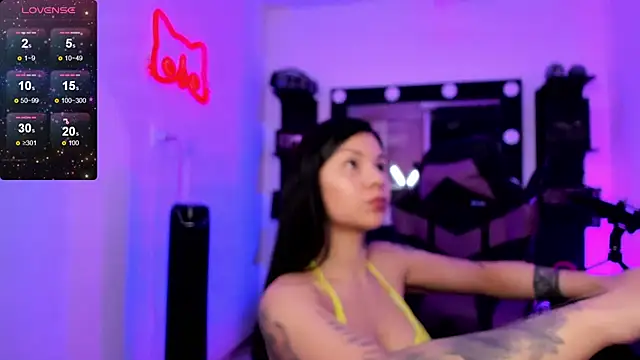 miss kitty online show from February 25, 2026, 1:06 am