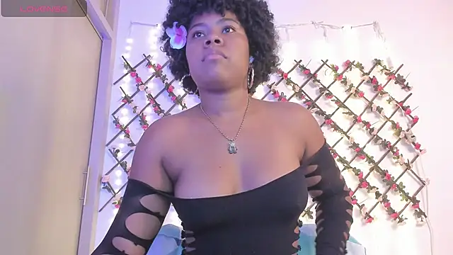 naughty ebonyy online show from June 19, 2026, 4:51 am