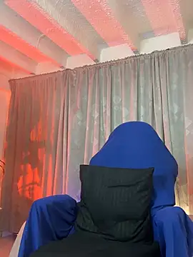 lonely shewolf online show from June 10, 2026, 5:47 pm