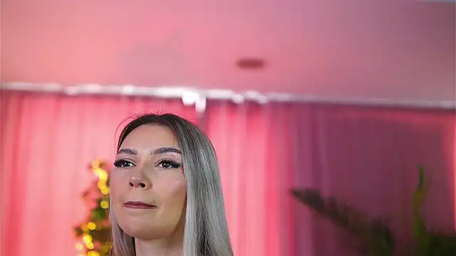 ArtTeasee online show from March 3, 2025, 9:34 am