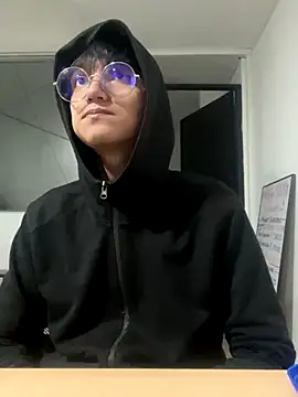 LuiSexvill online show from December 15, 2025, 6:08 am