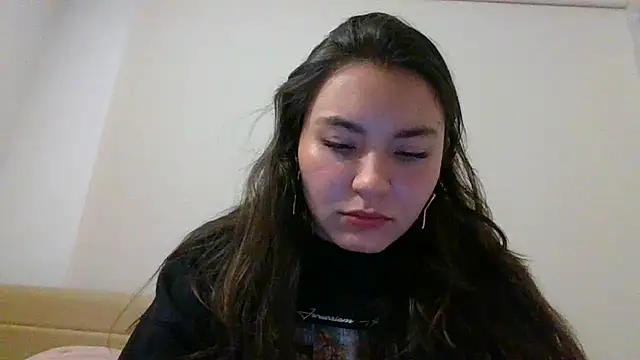  andygirl online show from May 17, 2026, 12:32 am