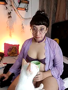 Snapshot of Piafisher1 chatting on October 10, 2025, 1:17 am Piafisher1 online show from October 10, 2025, 1:17 am