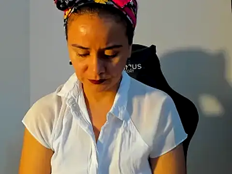 Sami Hotie1 online show from February 10, 2025, 9:04 pm