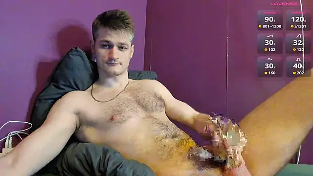 Snapshot of freddy_prett chatting on February 2, 2025, 5:37 pm freddy prett online show from February 2, 2025, 5:37 pm