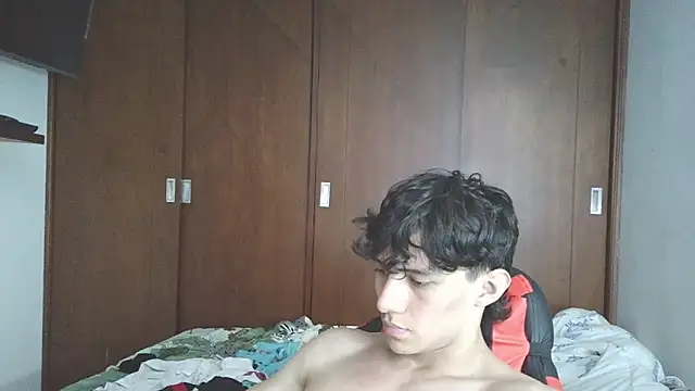 aresholland online show from October 13, 2025, 8:10 pm