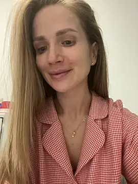 Snapshot of Miya_Nika chatting on March 15, 2025, 5:37 pm Miya Nika online show from March 15, 2025, 5:37 pm